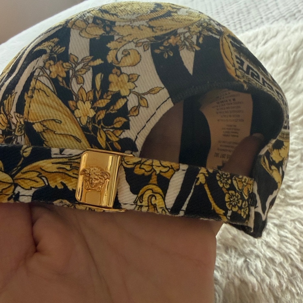 Versace Black and Gold Baroque Hat Unisex - Picture 8 of 12